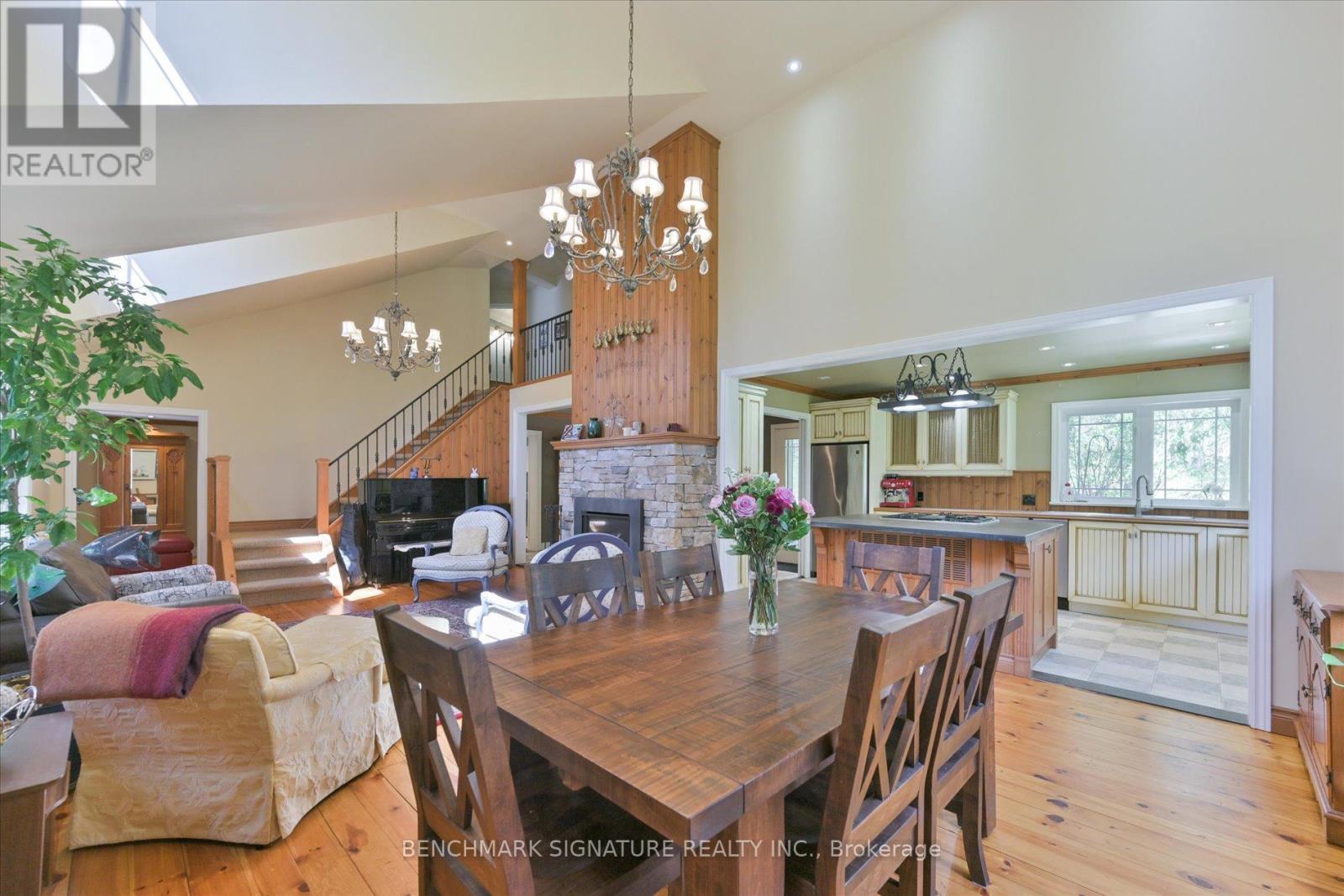 115 Fog Road, King, Ontario  L7B 1A3 - Photo 9 - N12348335
