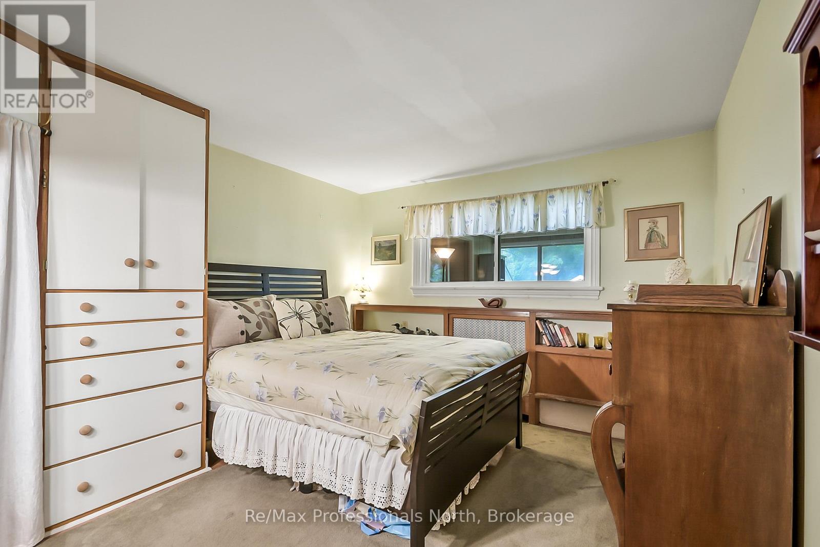175 Sarah Street S, Gravenhurst, Ontario  P1P 1H7 - Photo 15 - X12299195