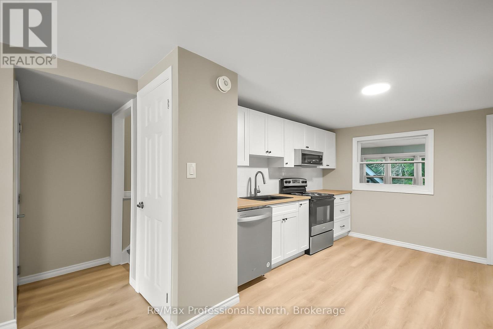 175 Sarah Street S, Gravenhurst, Ontario  P1P 1H7 - Photo 25 - X12299195