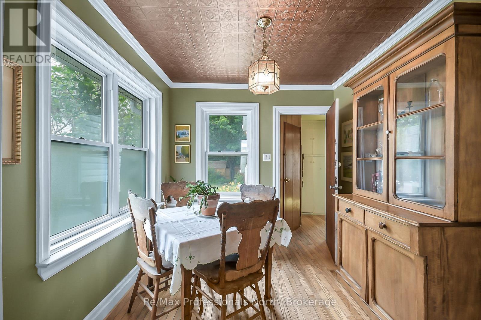 175 Sarah Street S, Gravenhurst, Ontario  P1P 1H7 - Photo 10 - X12299195