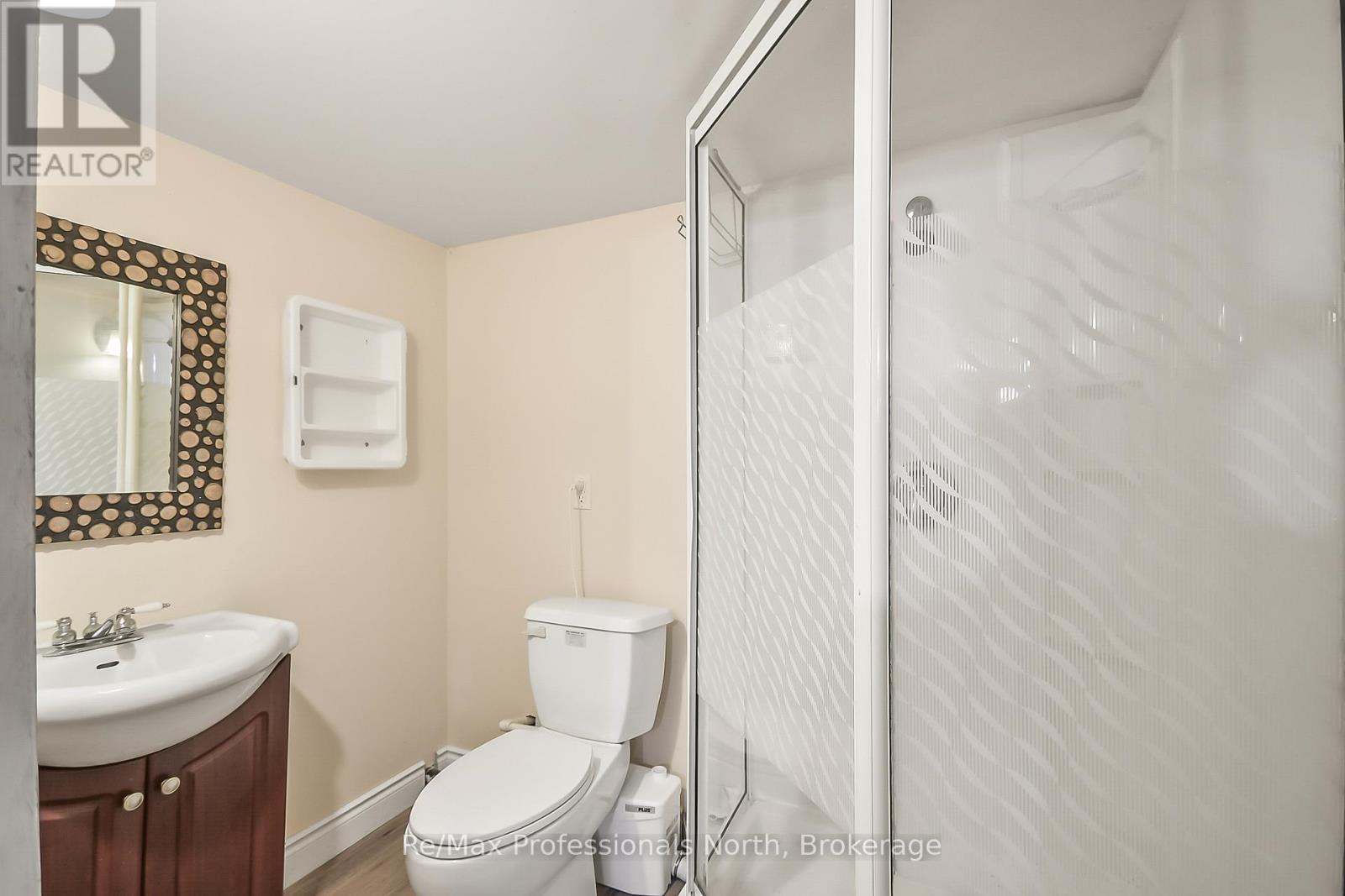 175 Sarah Street S, Gravenhurst, Ontario  P1P 1H7 - Photo 19 - X12299195