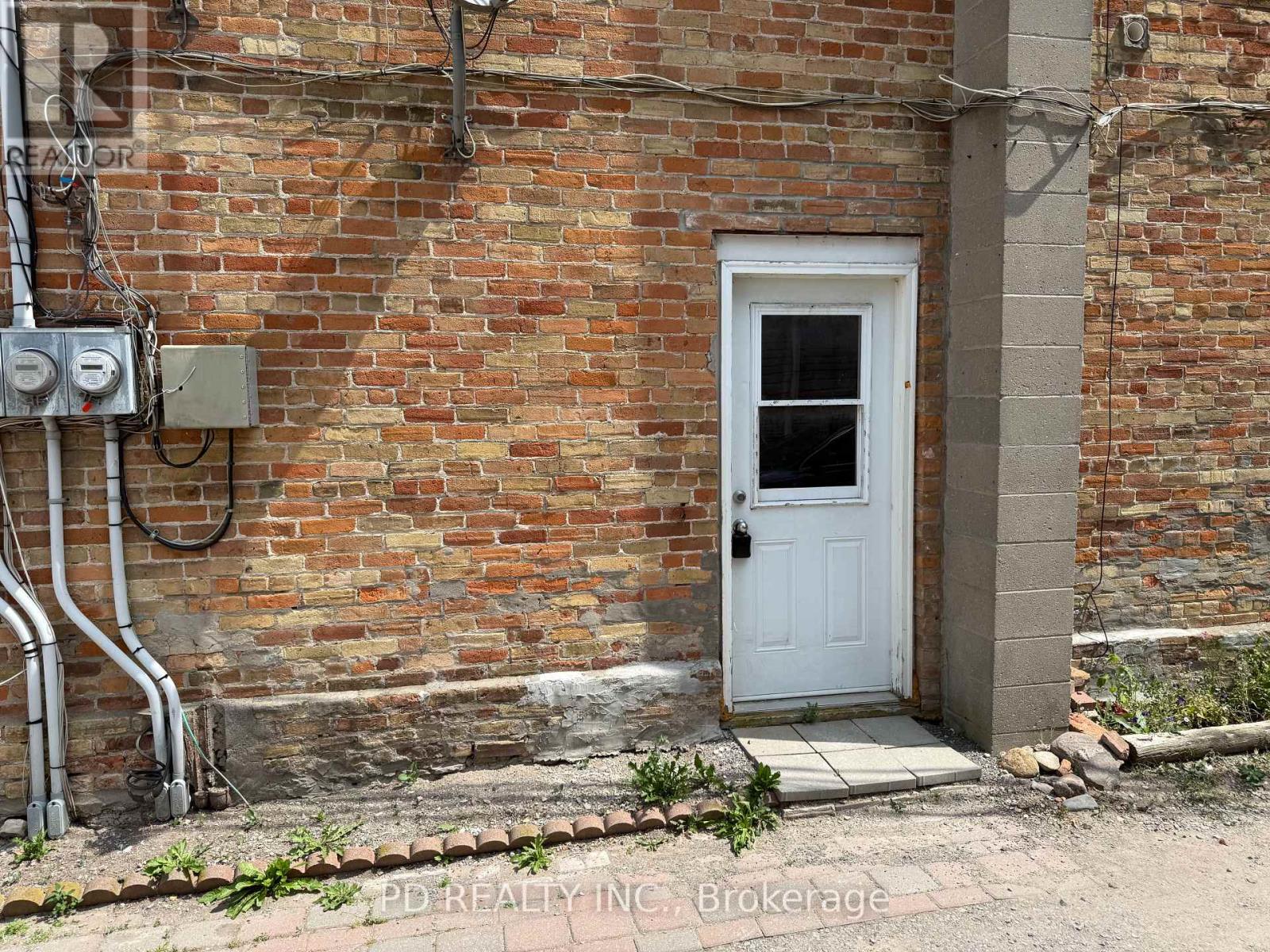 2 - 34-36 KING STREET E, Kawartha Lakes, Ontario