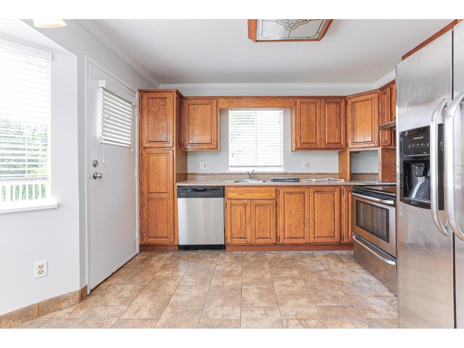 14134 67 Avenue, Surrey, British Columbia  V3W 9N7 - Photo 13 - R3037671