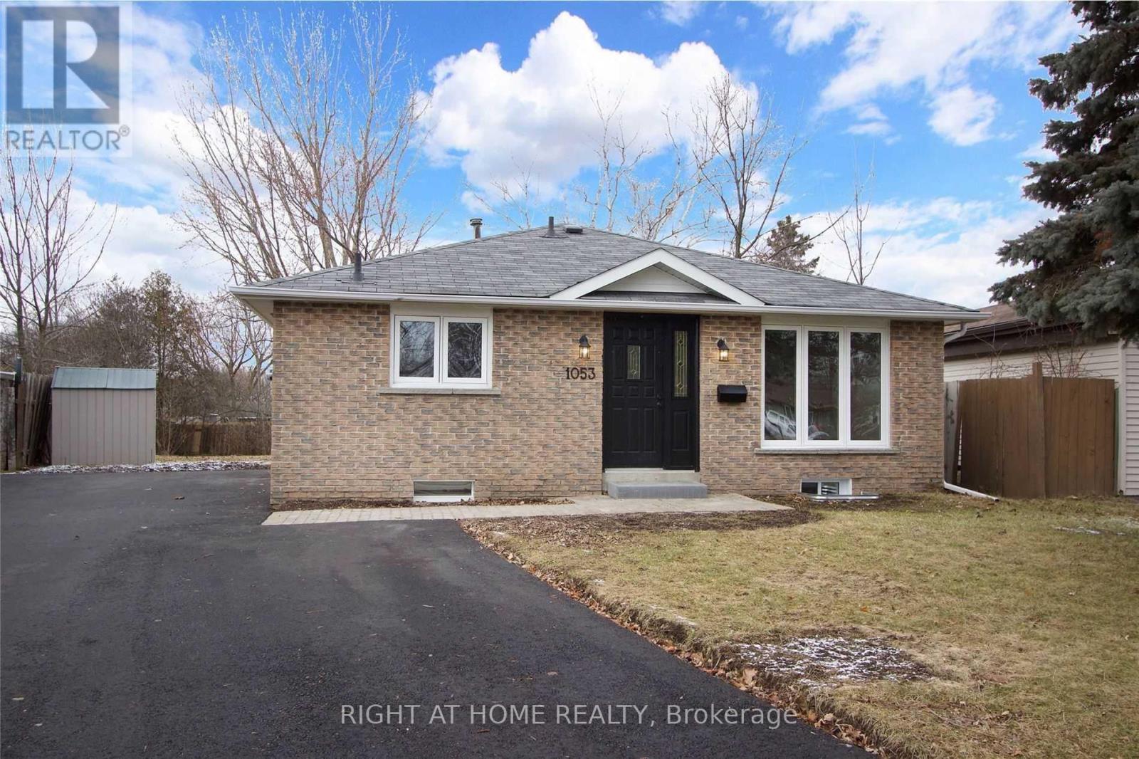 LOWER - 1053 NORMAN CRESCENT, Oshawa, Ontario