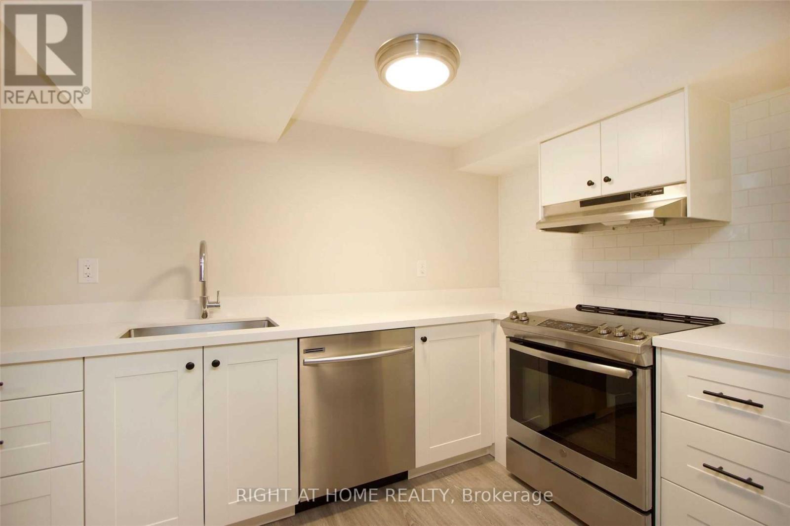 Lower - 1053 Norman Crescent, Oshawa, Ontario  L1H 7W9 - Photo 6 - E12348366