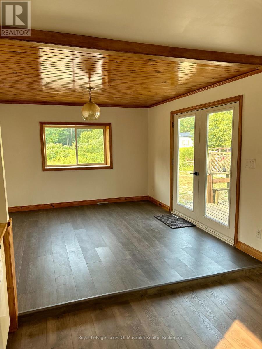 8 - 1701 Highway 11, Gravenhurst, Ontario  P0E 1G0 - Photo 4 - X12325462