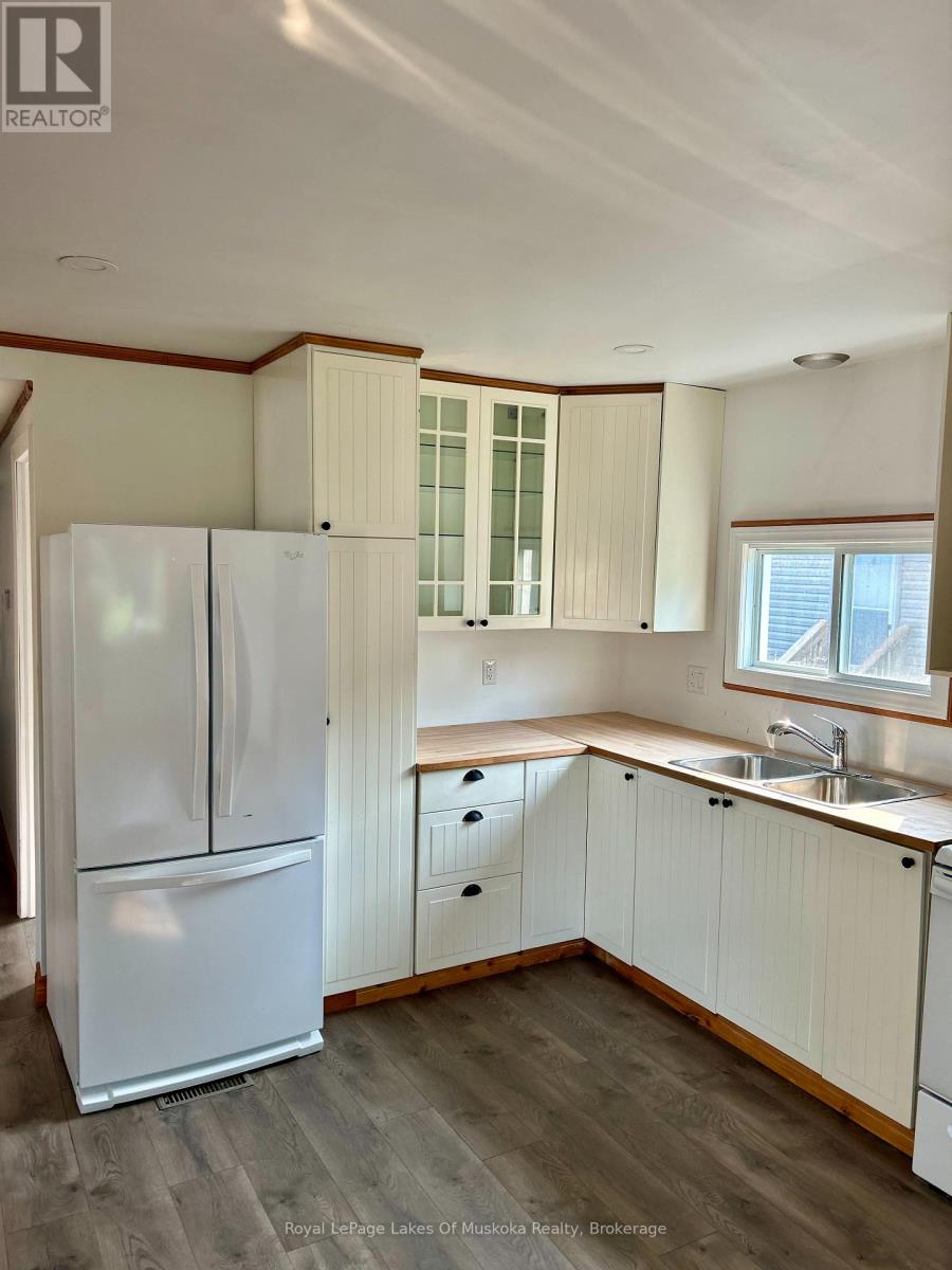 8 - 1701 Highway 11, Gravenhurst, Ontario  P0E 1G0 - Photo 3 - X12325462
