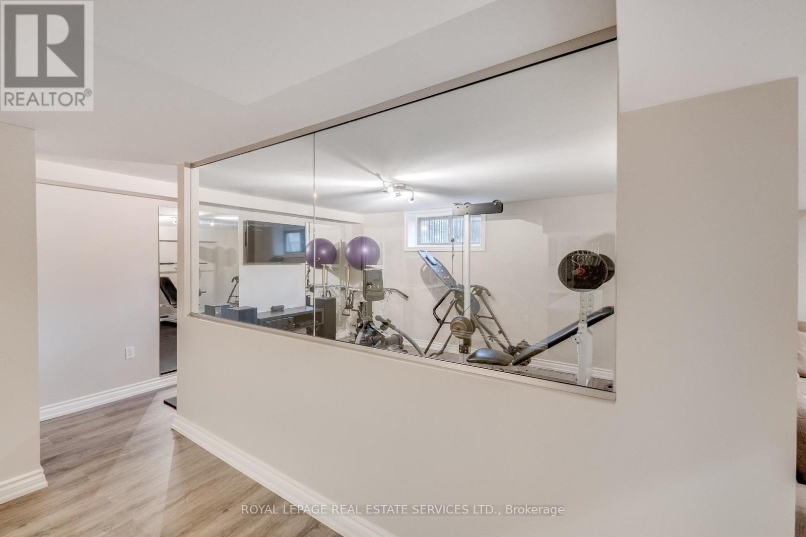503 Meadow Wood Road, Mississauga (Clarkson), Ontario  L5J 2S4 - Photo 32 - W12348387