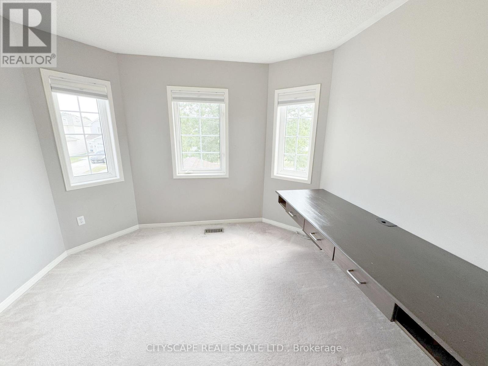 55 Langlaw Drive, Cambridge, Ontario  N1P 1J1 - Photo 23 - X12348374