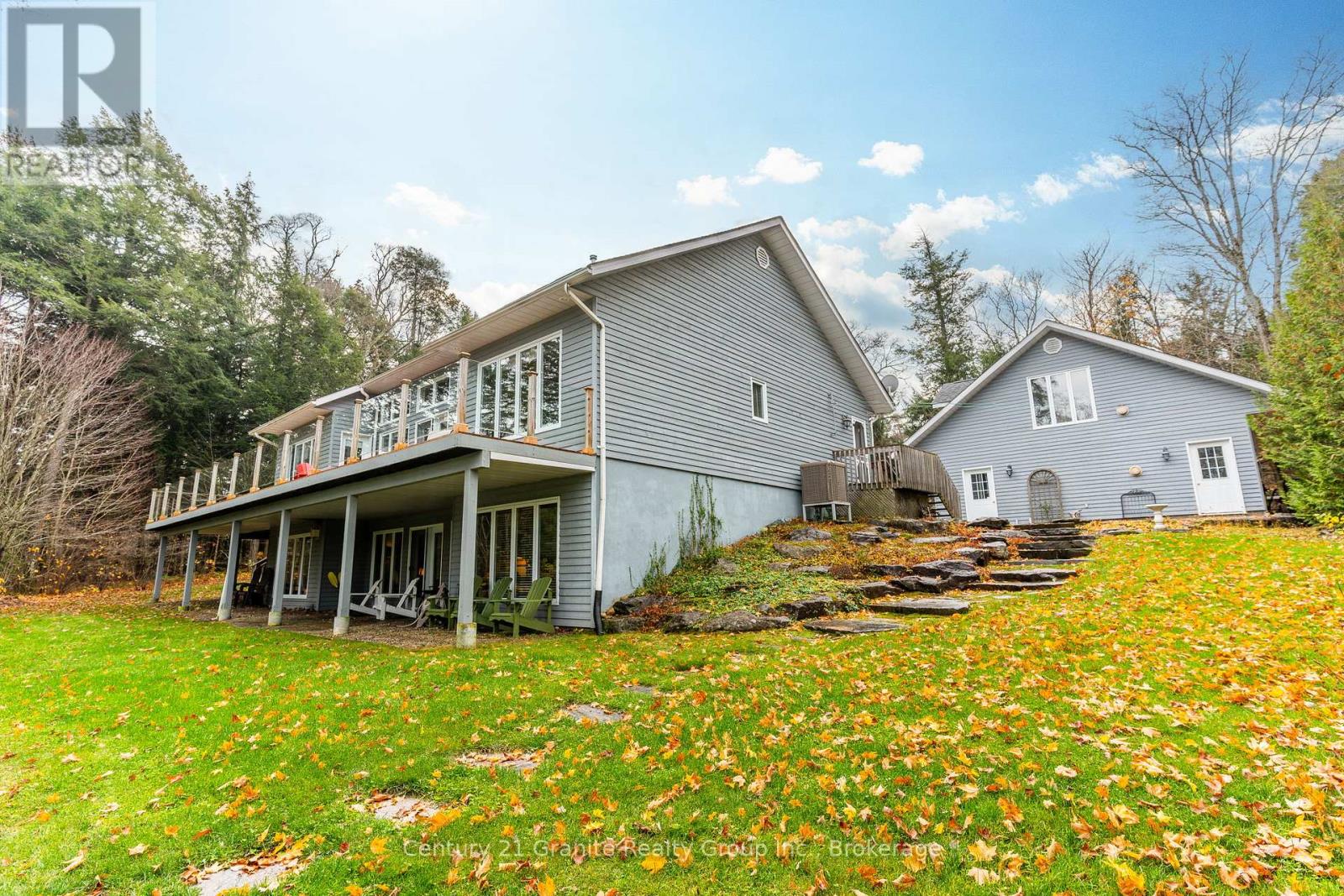 3526 West Shore Road, Dysart Et Al, Ontario  K0M 1S0 - Photo 6 - X12348415