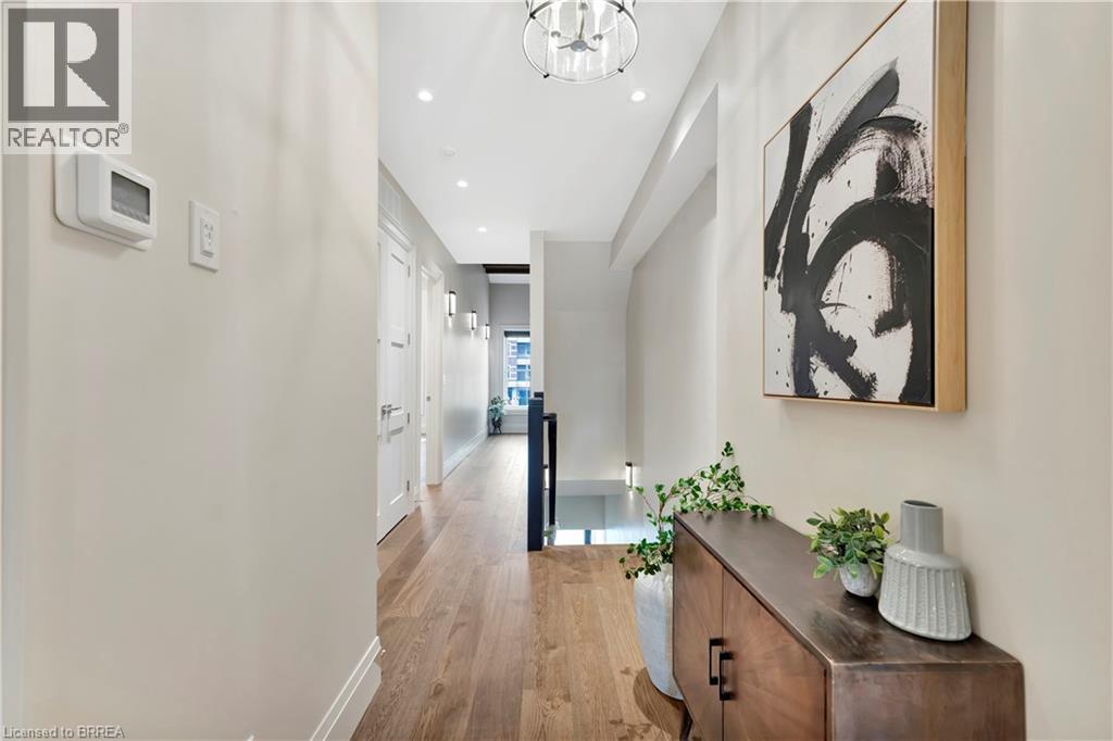 7 Grand River Street N Unit# 204, Paris, Ontario  N3L 2L9 - Photo 2 - 40760863