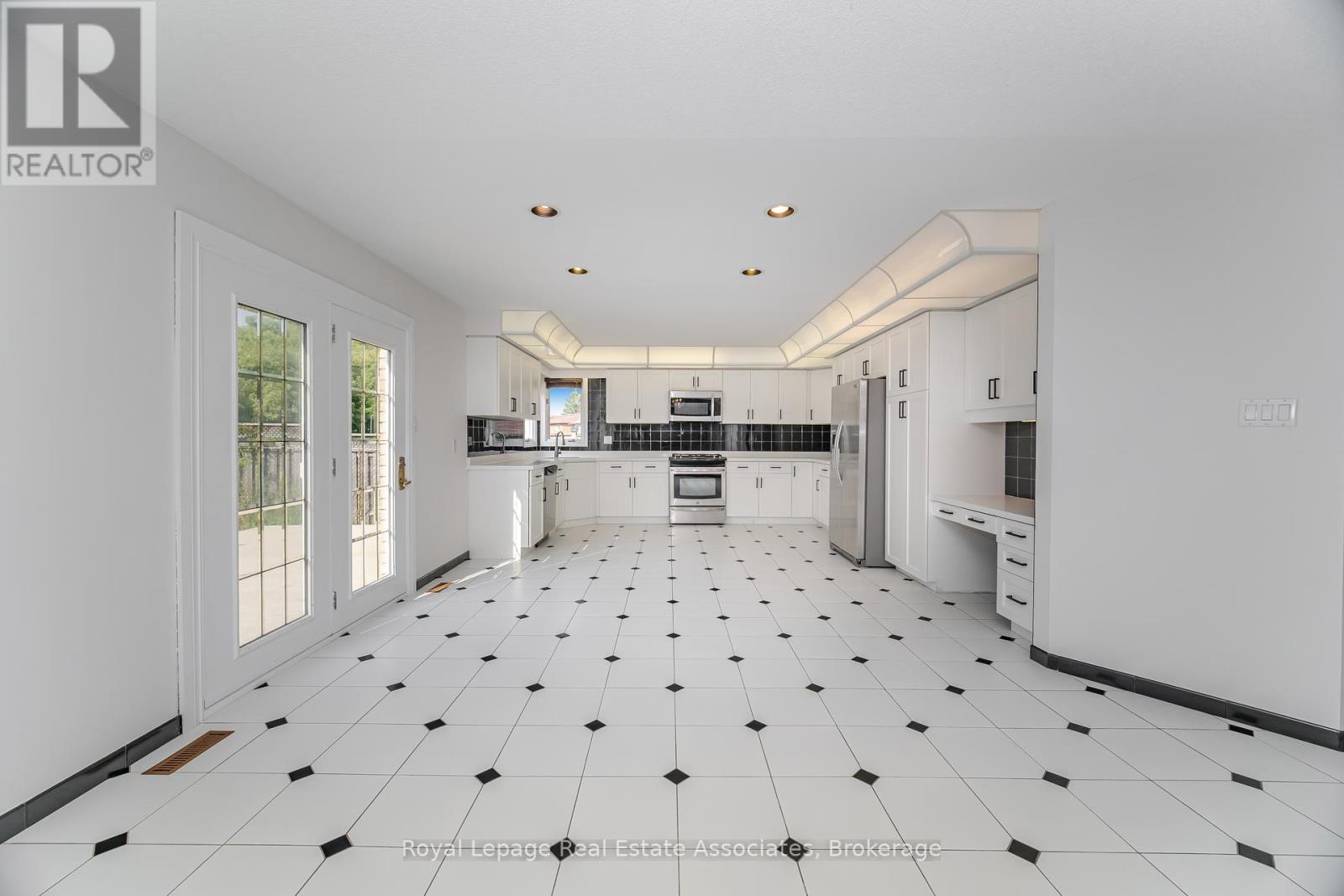 100 National Drive, Hamilton, Ontario  L8G 5B3 - Photo 13 - X12348399