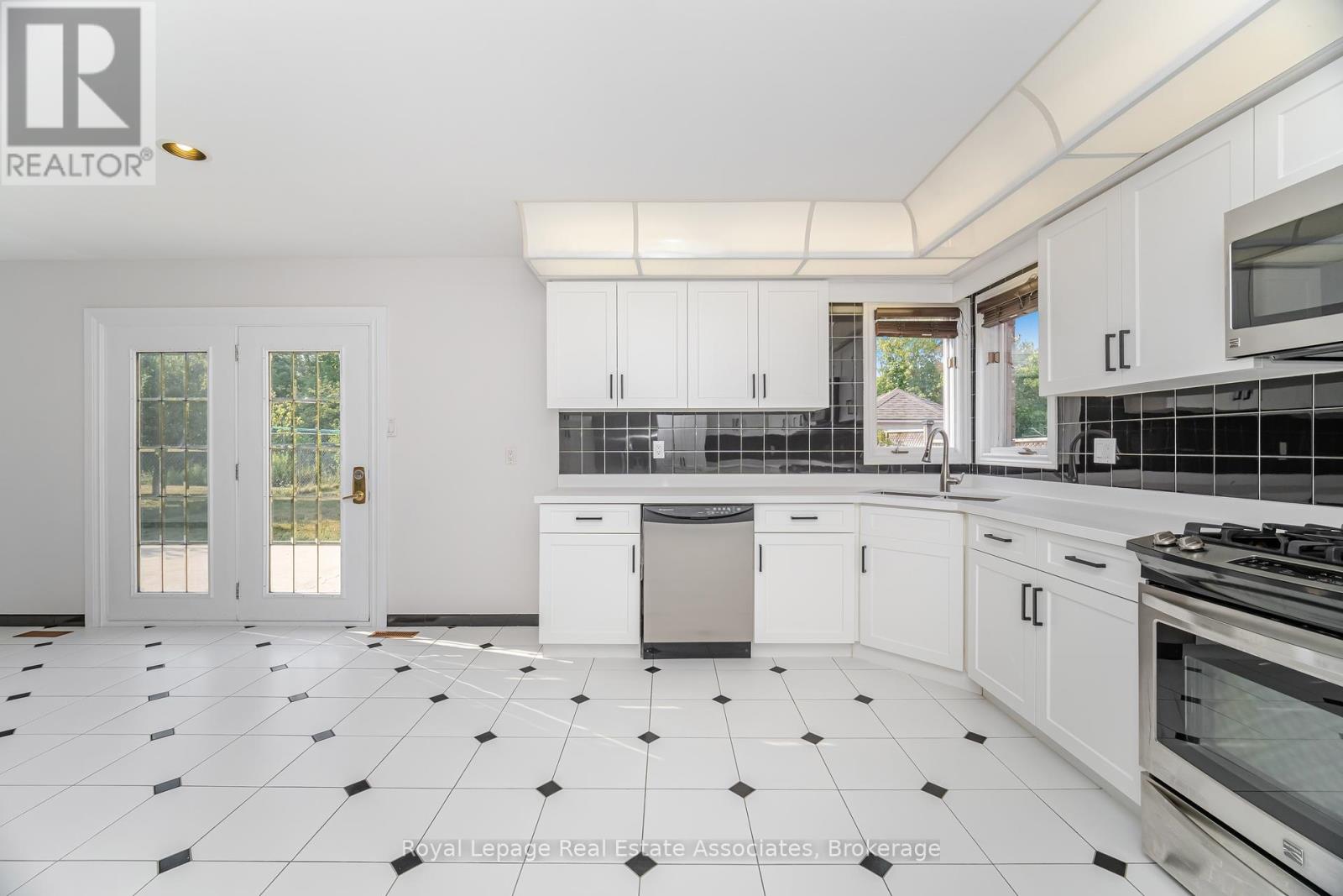 100 National Drive, Hamilton, Ontario  L8G 5B3 - Photo 17 - X12348399