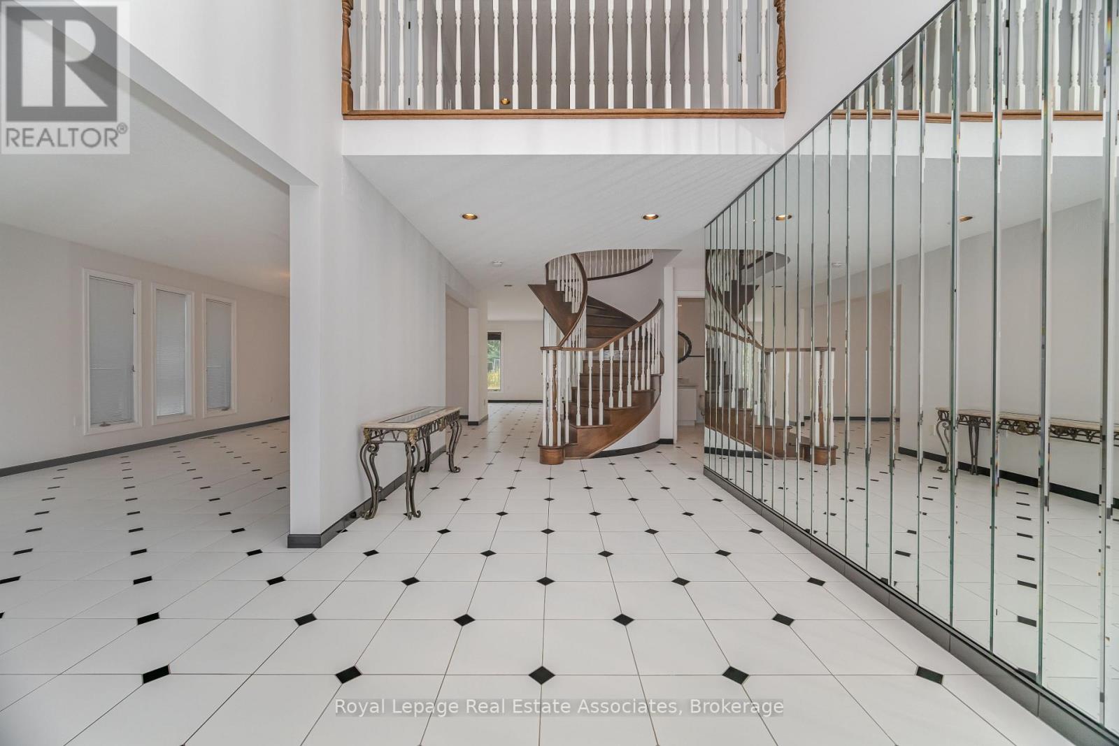 100 National Drive, Hamilton, Ontario  L8G 5B3 - Photo 6 - X12348399
