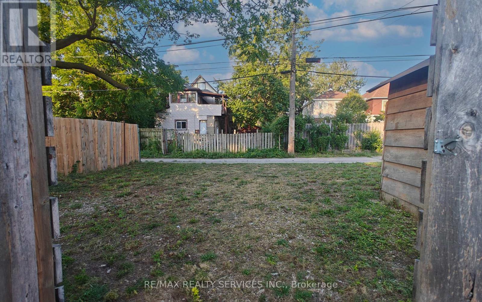 764 Caron Avenue, Windsor, Ontario  N9A 5B6 - Photo 36 - X12348406