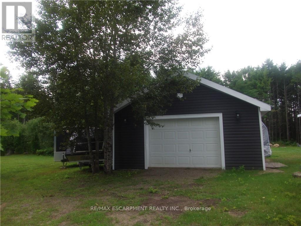 Cottage A & B - 26797 Highway 60 Highway, South Algonquin, Ontario  K0J 2M0 - Photo 6 - X12348407