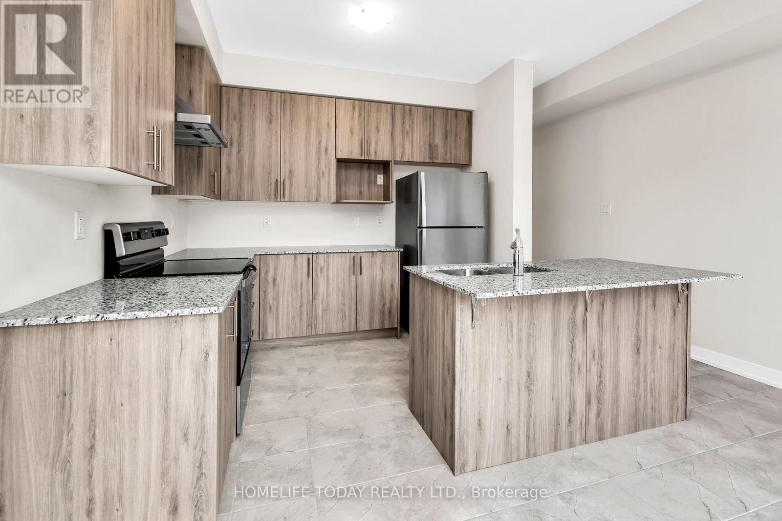 104 Stauffer Crescent, Markham, Ontario  L6B 1R1 - Photo 12 - N12348448