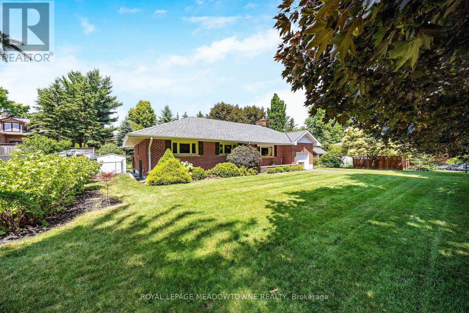 Property at 17 VALLEYVIEW ROAD image 3
