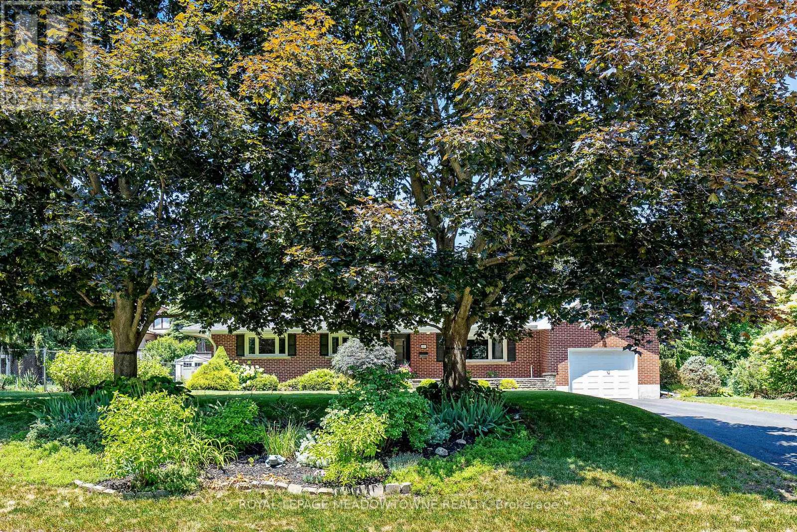 Property at 17 VALLEYVIEW ROAD image 4