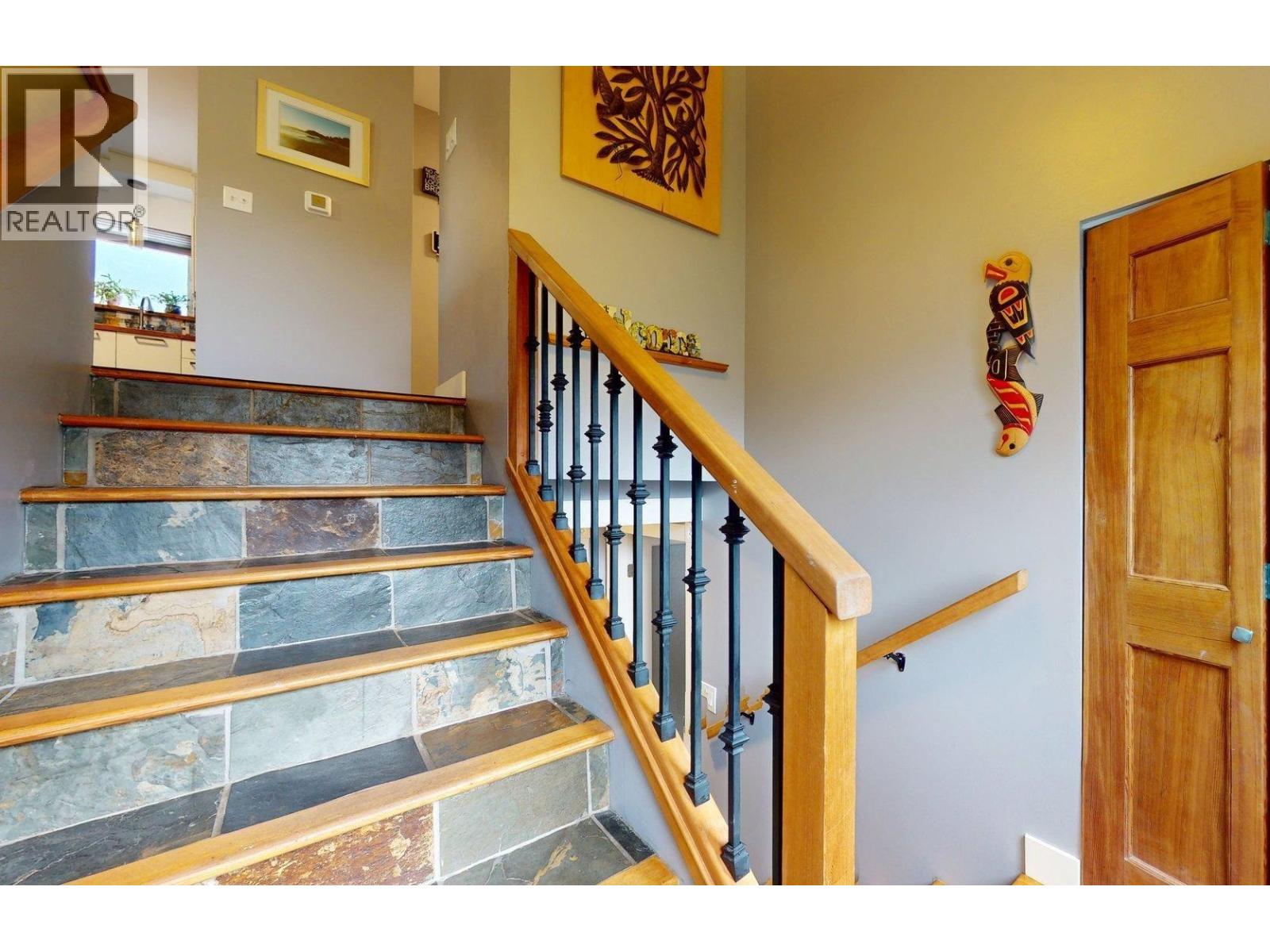 41599 Cottonwood Road, Squamish, British Columbia  V0N 1H0 - Photo 2 - R3037769