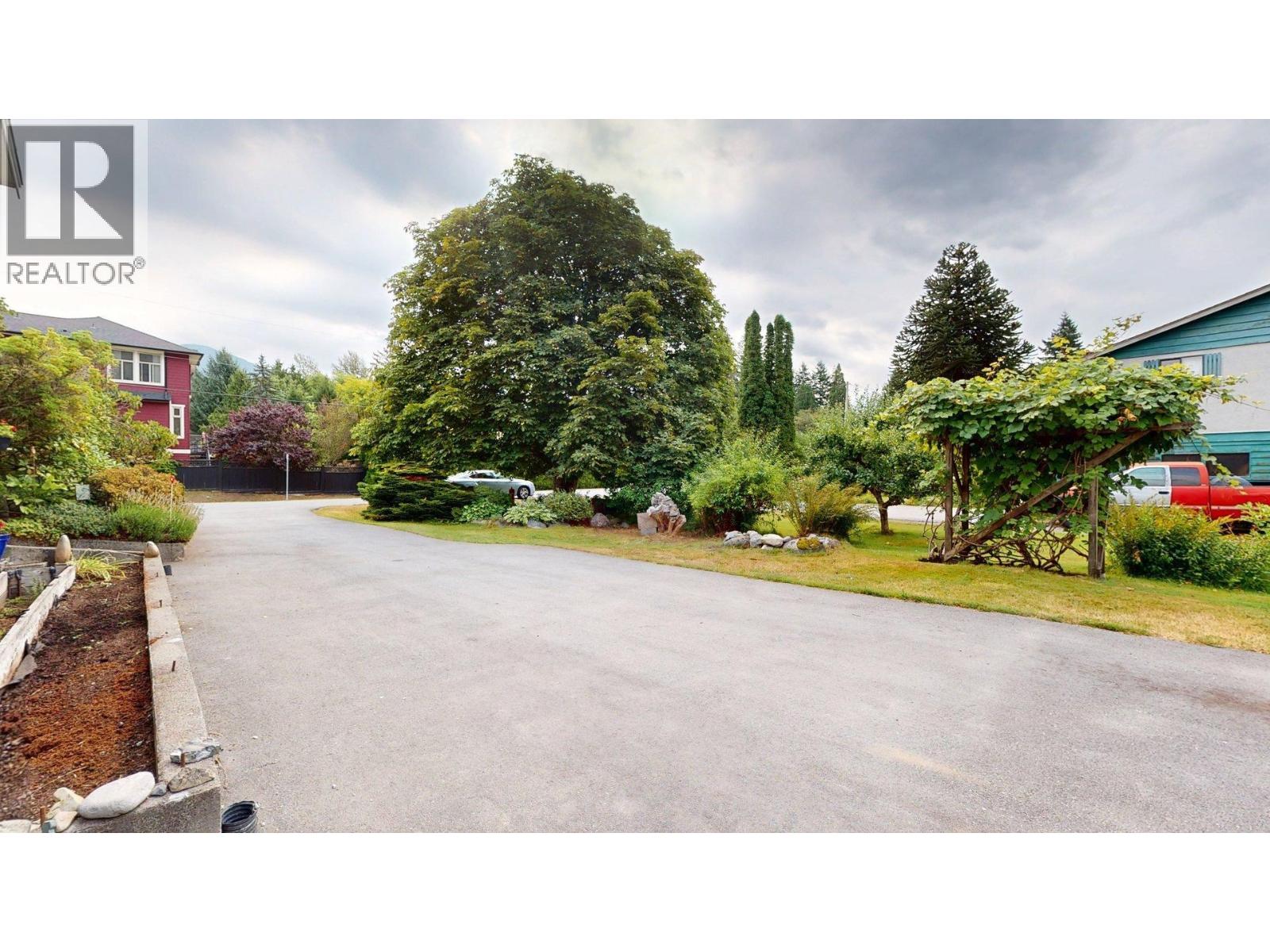 41599 Cottonwood Road, Squamish, British Columbia  V0N 1H0 - Photo 7 - R3037769