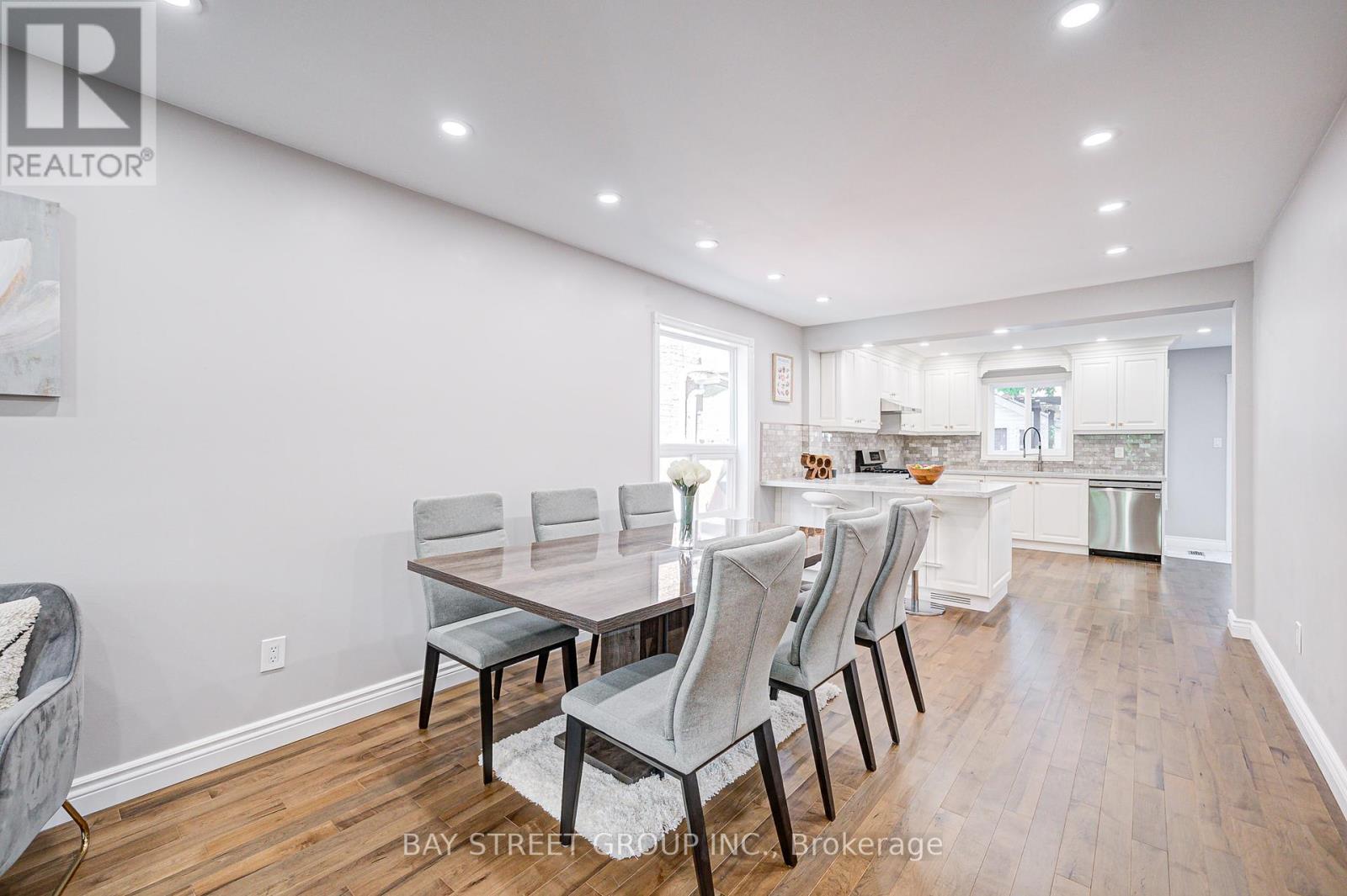 7 San Marko Place, Vaughan (East Woodbridge), Ontario  L4L 7M6 - Photo 12 - N12341769