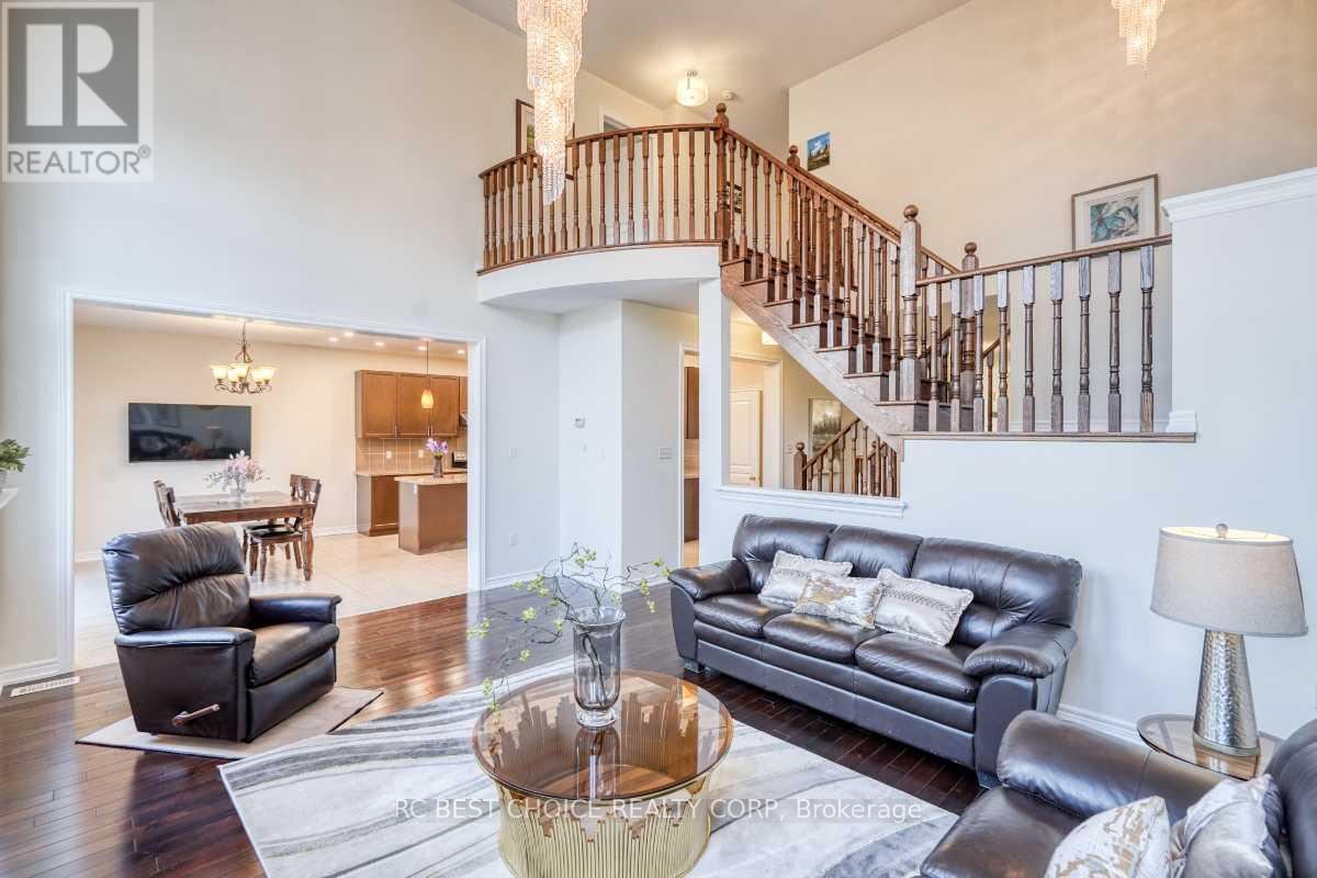 37 Bud Leggett Crescent, Georgina (Keswick South), Ontario  L4P 0B7 - Photo 7 - N12348470