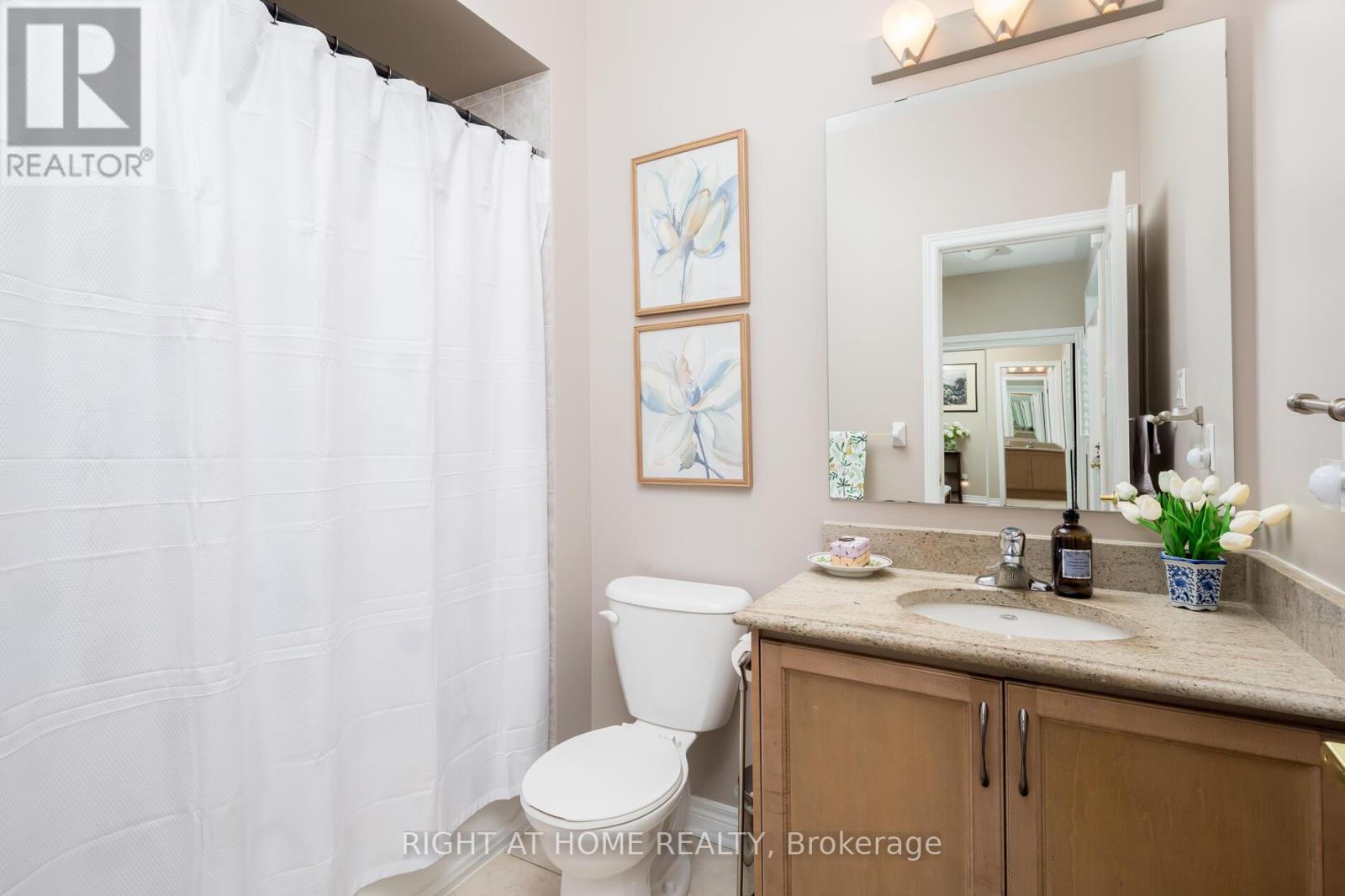 1 Sea Holly Crescent, Brampton, Ontario  L6R 0W2 - Photo 19 - W12343397