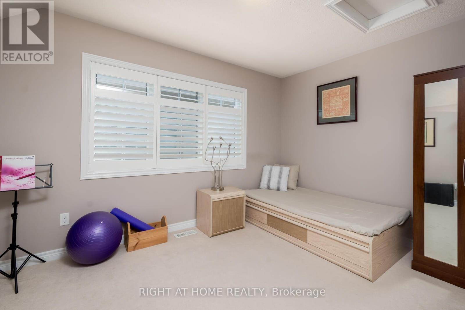 1 Sea Holly Crescent, Brampton, Ontario  L6R 0W2 - Photo 23 - W12343397