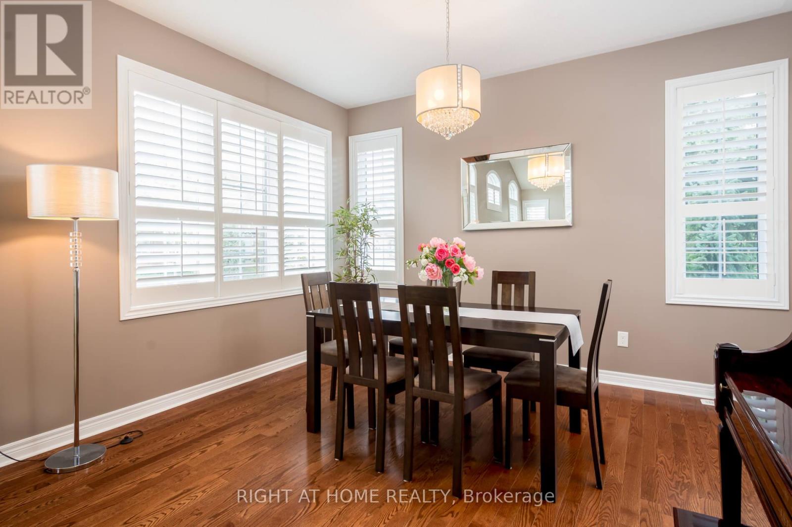 1 Sea Holly Crescent, Brampton, Ontario  L6R 0W2 - Photo 8 - W12343397