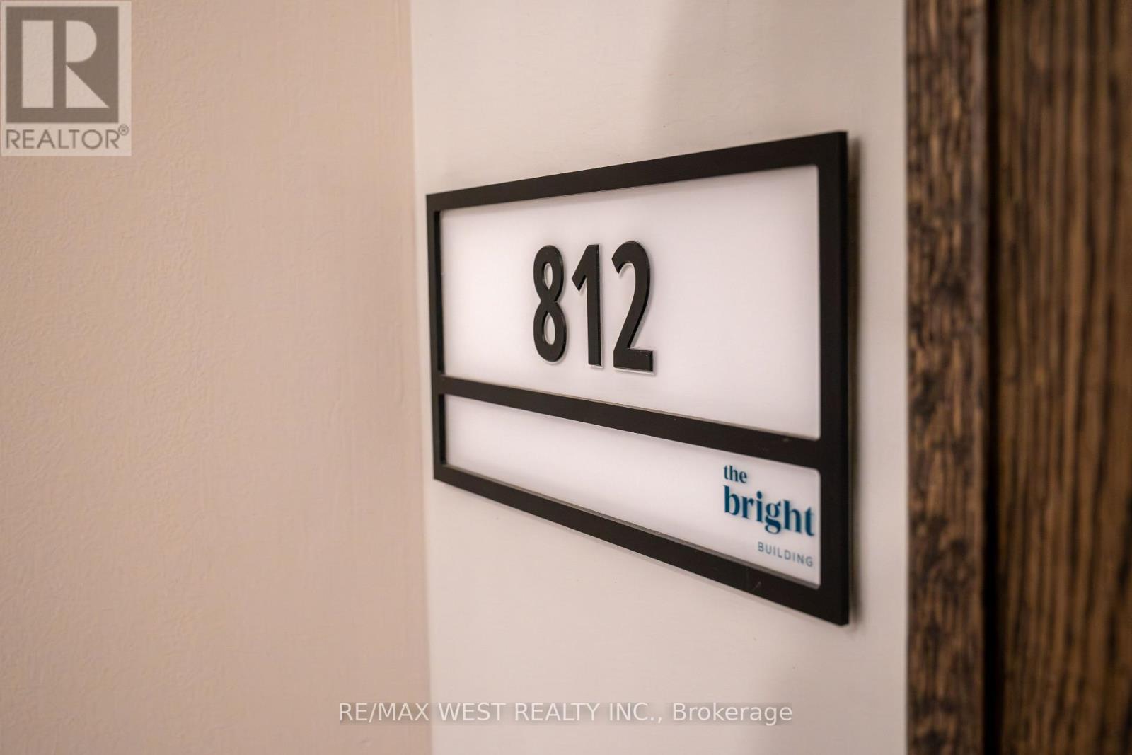 Property at 812 - 741 KING STREET W image 2
