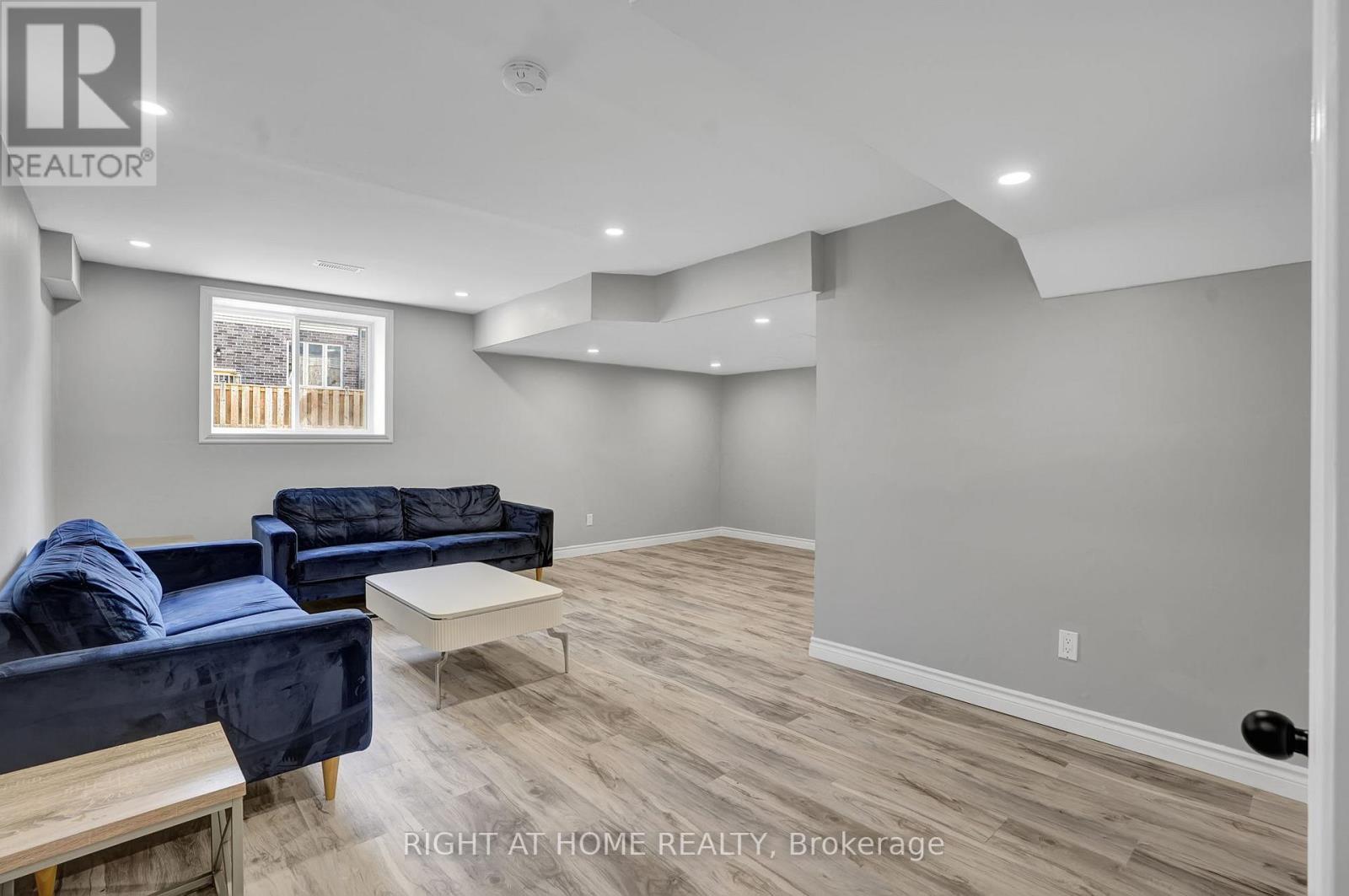 91 Beasley Grove, Hamilton (Meadowlands), Ontario  L9K 0J7 - Photo 35 - X12348461