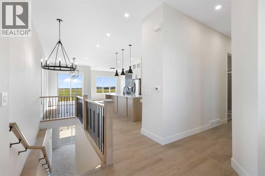 Property at 331 Muirfield Crescent image 4