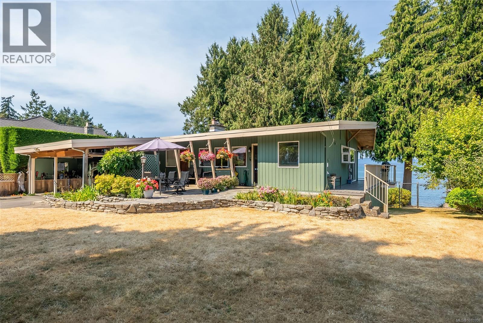 Property at 1558 Haida Way image 3