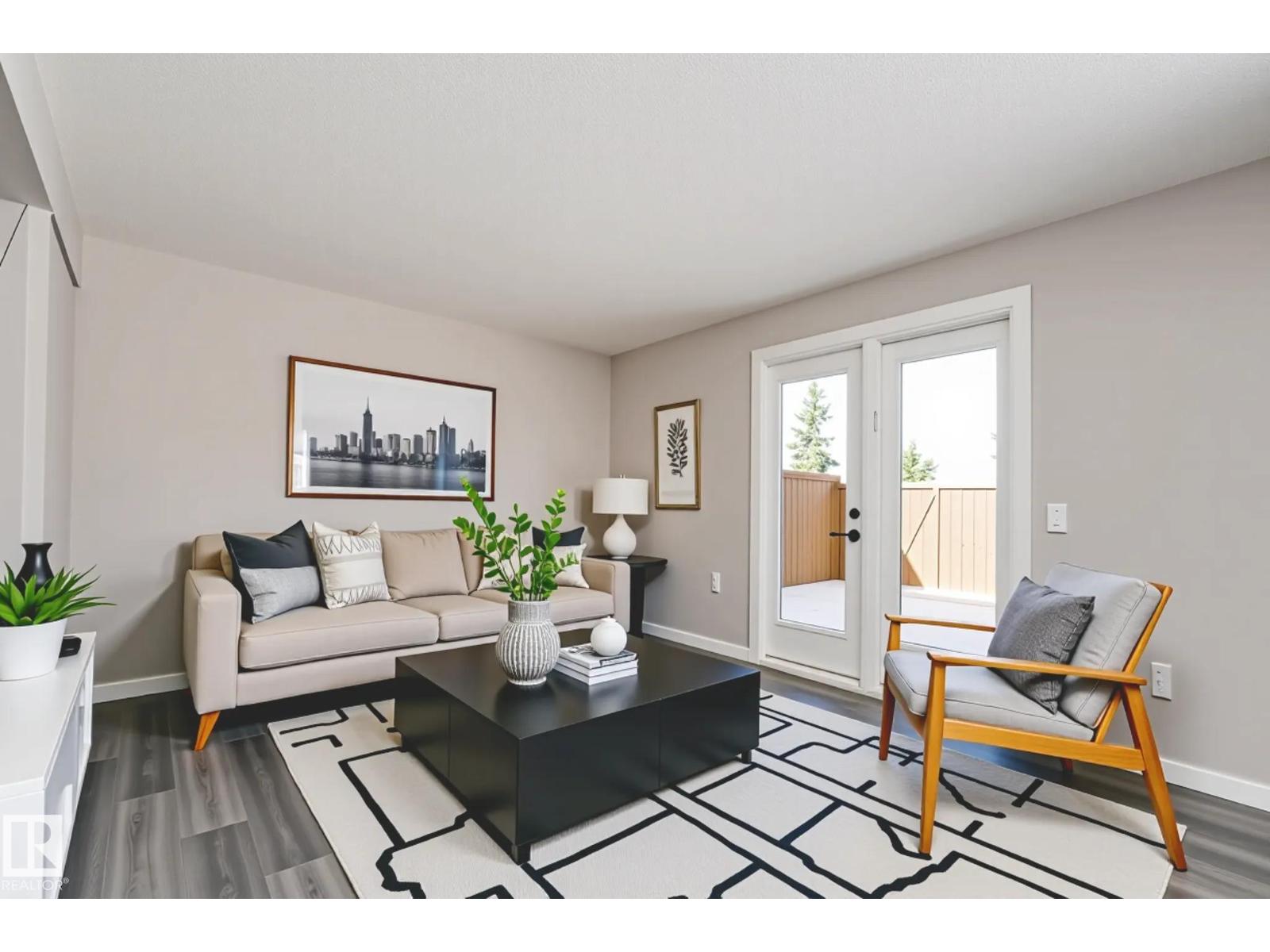 1244 Lakewood Rd W Nw Nw, Edmonton, Alberta  T6K 3P2 - Photo 1 - E4453340