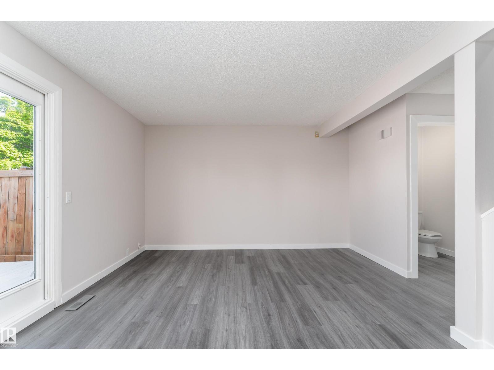 1244 Lakewood Rd W Nw Nw, Edmonton, Alberta  T6K 3P2 - Photo 12 - E4453340