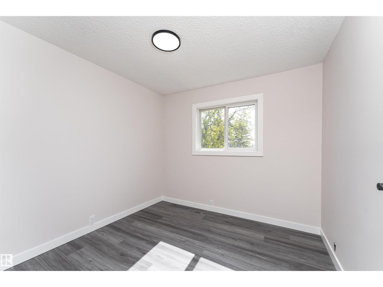 1244 Lakewood Rd W Nw Nw, Edmonton, Alberta  T6K 3P2 - Photo 25 - E4453340