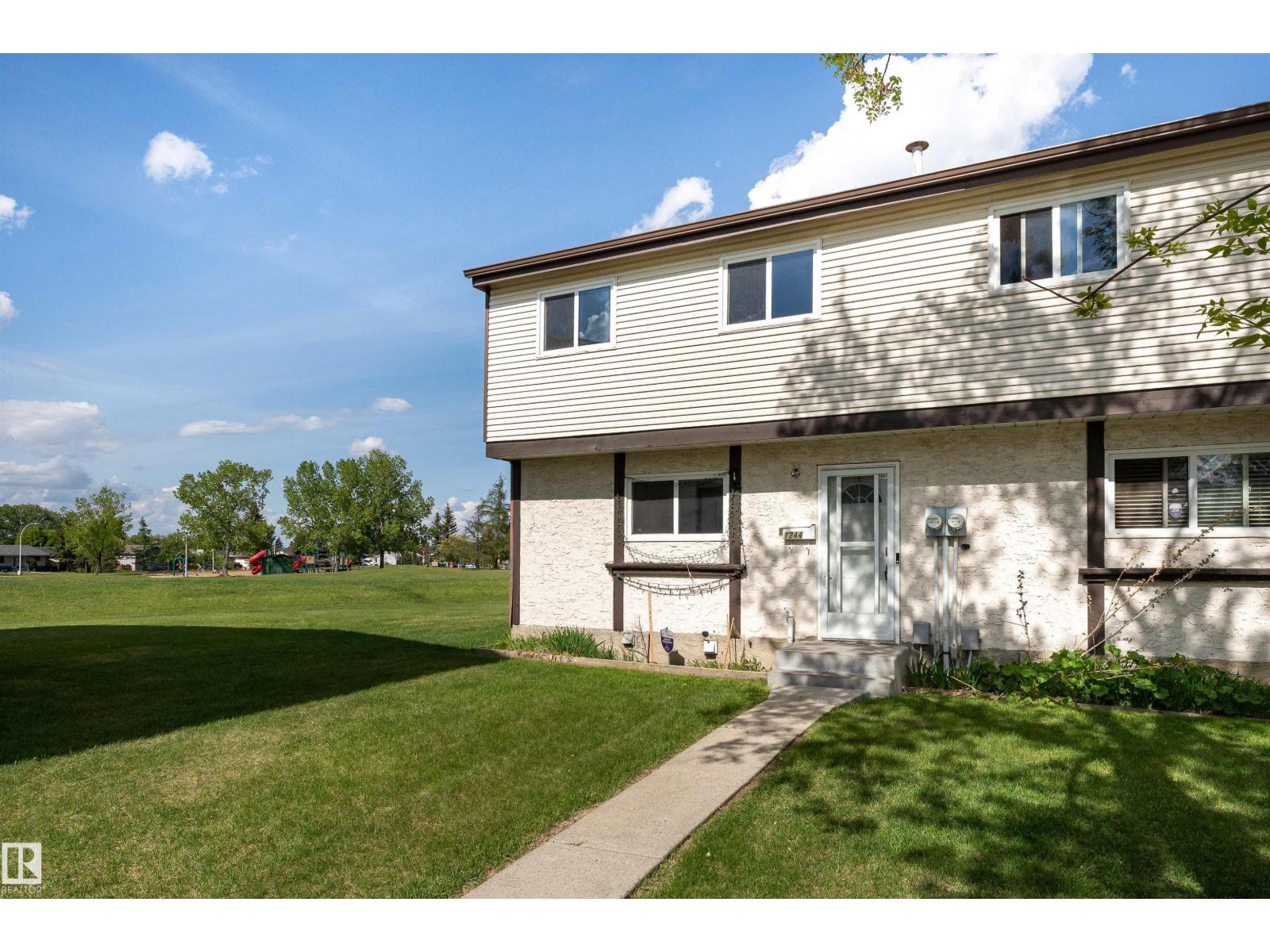1244 Lakewood Rd W Nw Nw, Edmonton, Alberta  T6K 3P2 - Photo 4 - E4453340