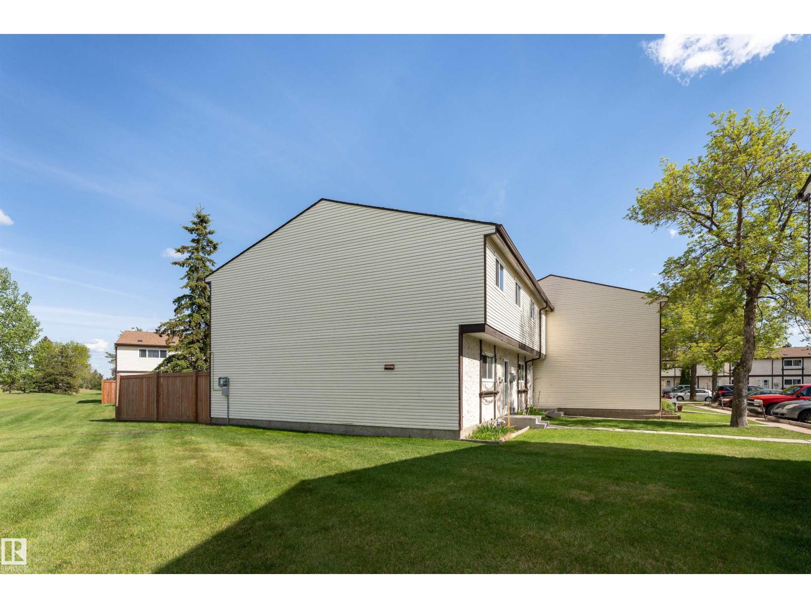 1244 Lakewood Rd W Nw Nw, Edmonton, Alberta  T6K 3P2 - Photo 5 - E4453340