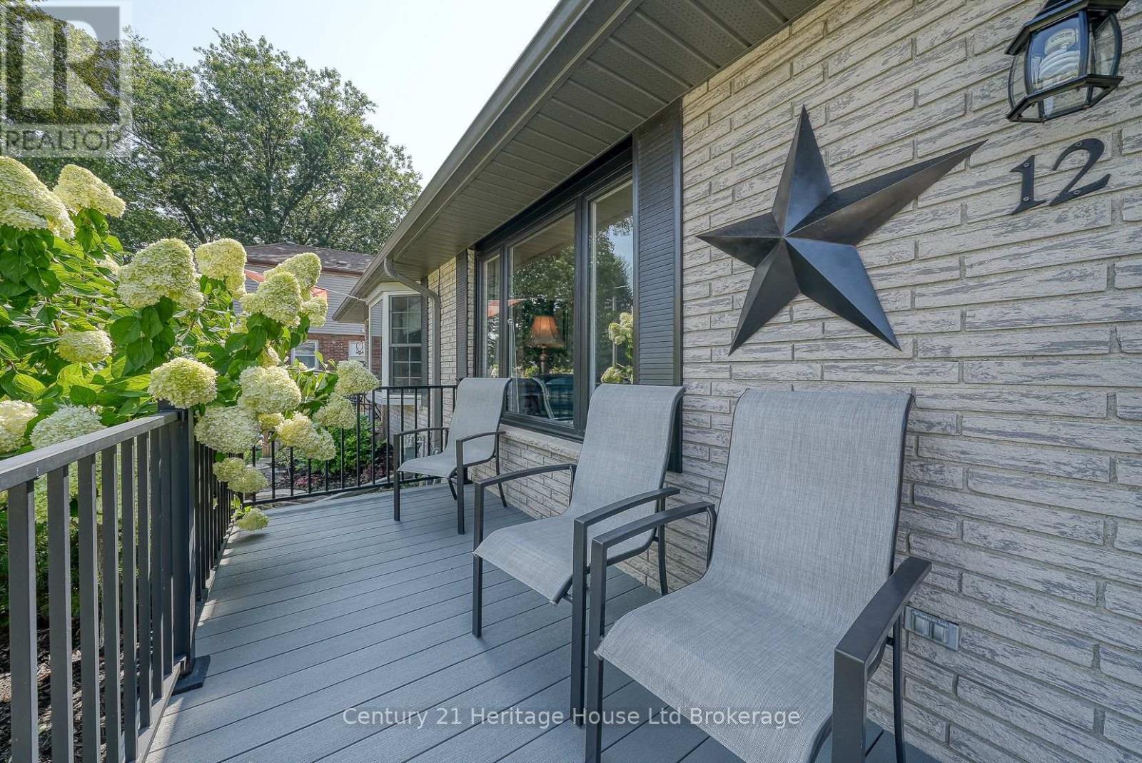 12 Steele Street, St. Thomas, Ontario  N5R 2Y3 - Photo 2 - X12348498