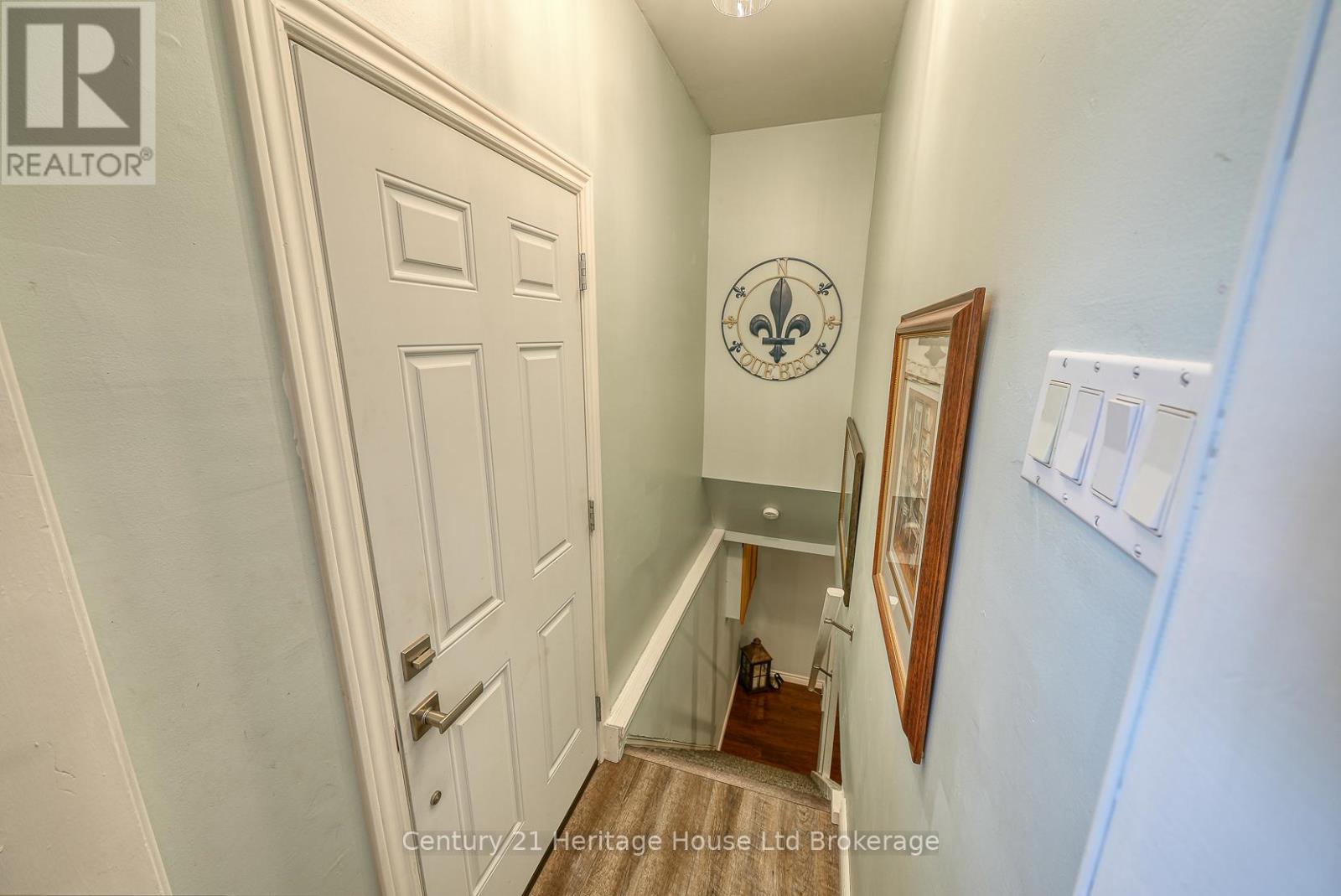 12 Steele Street, St. Thomas, Ontario  N5R 2Y3 - Photo 21 - X12348498