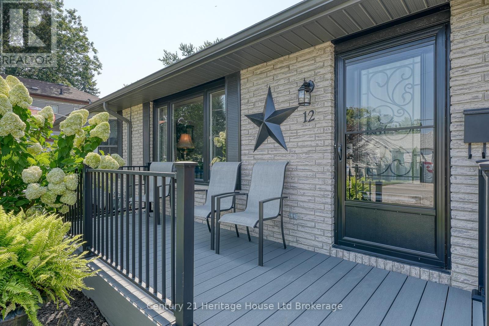 12 Steele Street, St. Thomas, Ontario  N5R 2Y3 - Photo 3 - X12348498