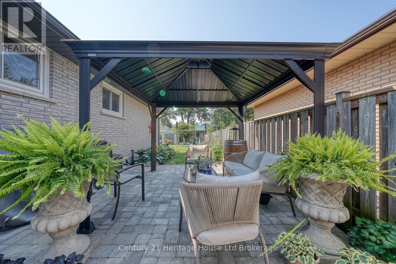 12 Steele Street, St. Thomas, Ontario  N5R 2Y3 - Photo 35 - X12348498