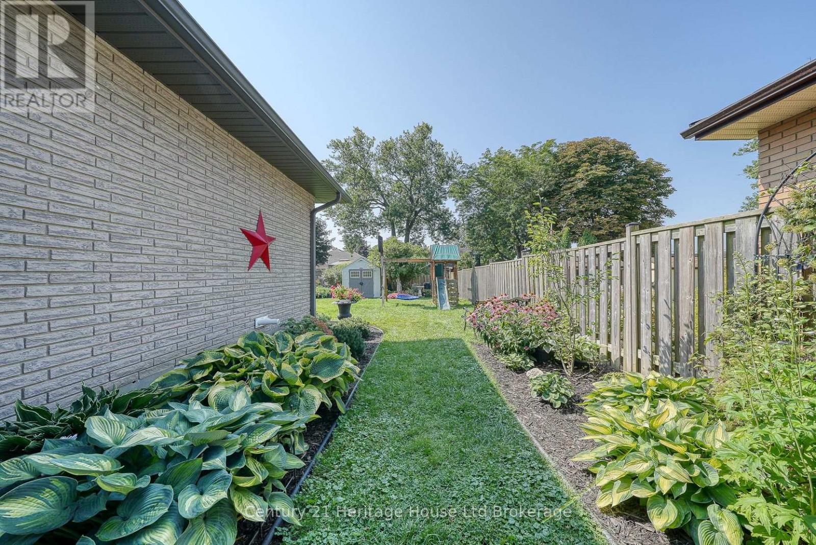 12 Steele Street, St. Thomas, Ontario  N5R 2Y3 - Photo 38 - X12348498