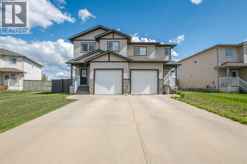 Property at 7437 112 Street image 3