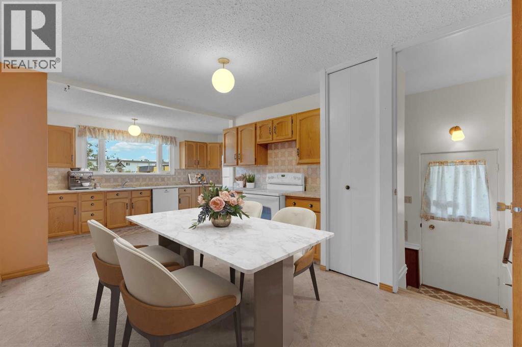 Property at 6 Fir Street image 4