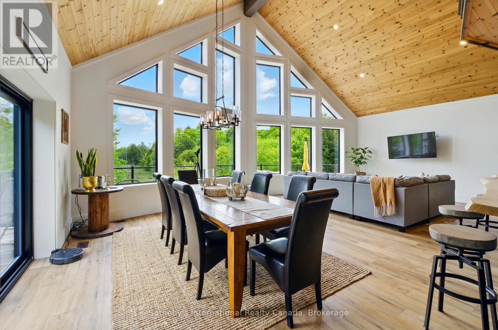 1241 Northshore Road, Muskoka Lakes, Ontario  P0B 1M0 - Photo 18 - X12186709
