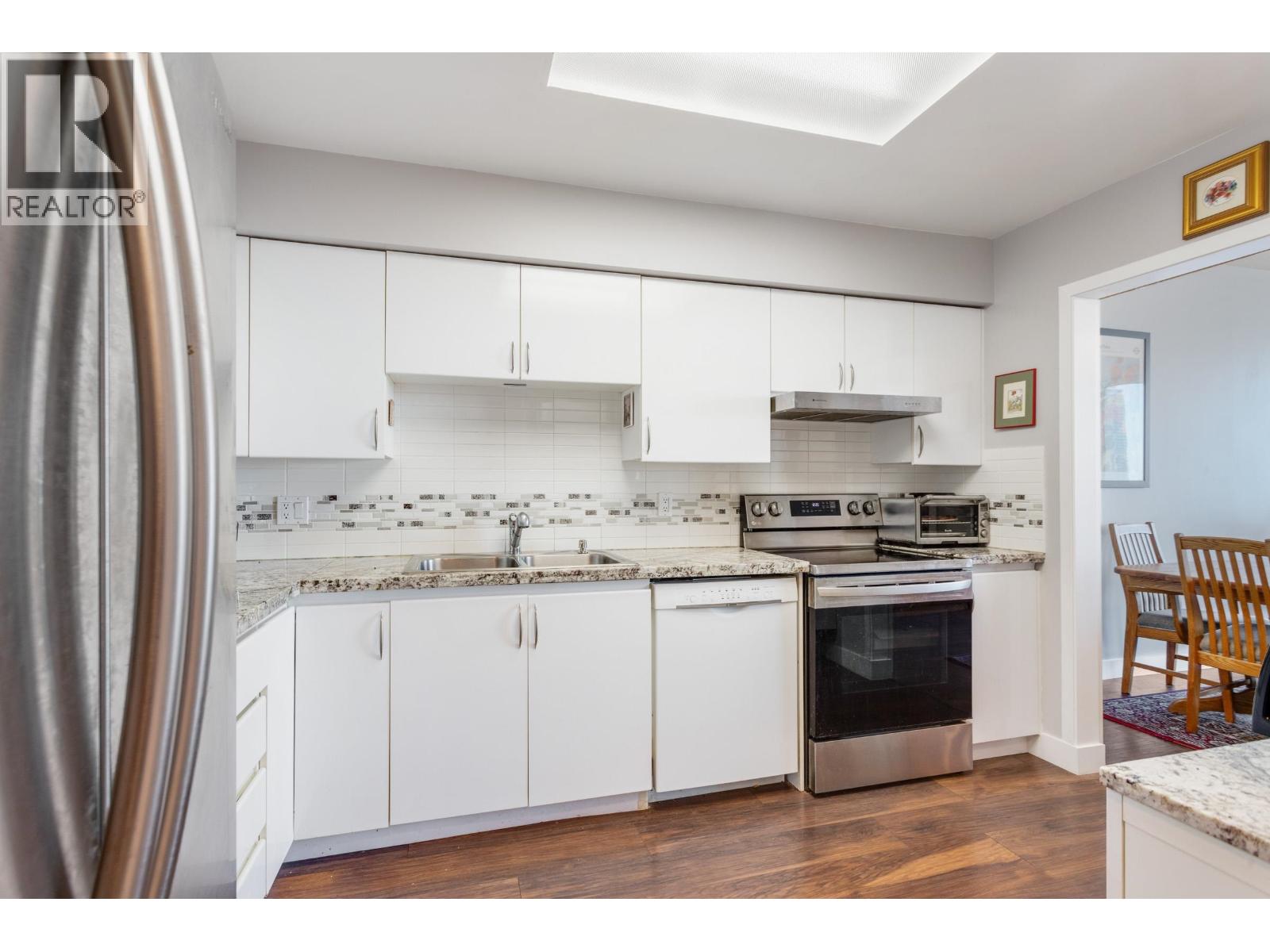 2005 6888 Station Hill Drive, Burnaby, British Columbia  V3N 4X5 - Photo 12 - R3036029