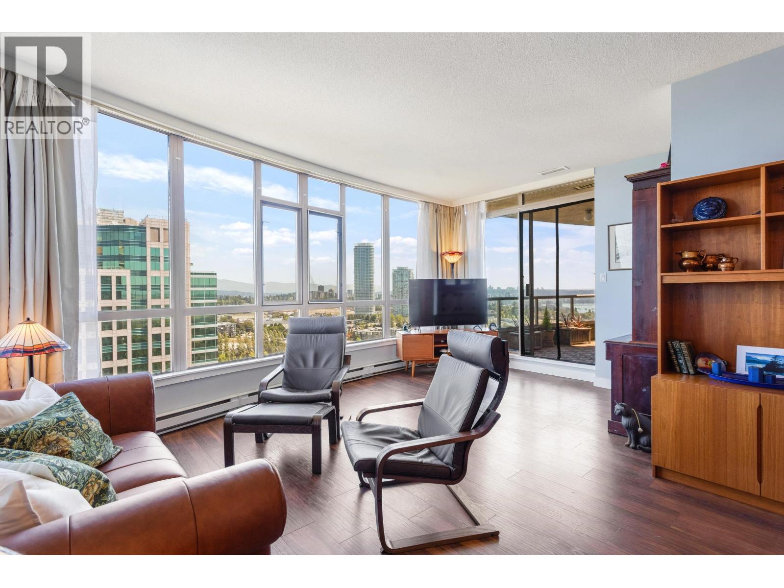 2005 6888 Station Hill Drive, Burnaby, British Columbia  V3N 4X5 - Photo 5 - R3036029