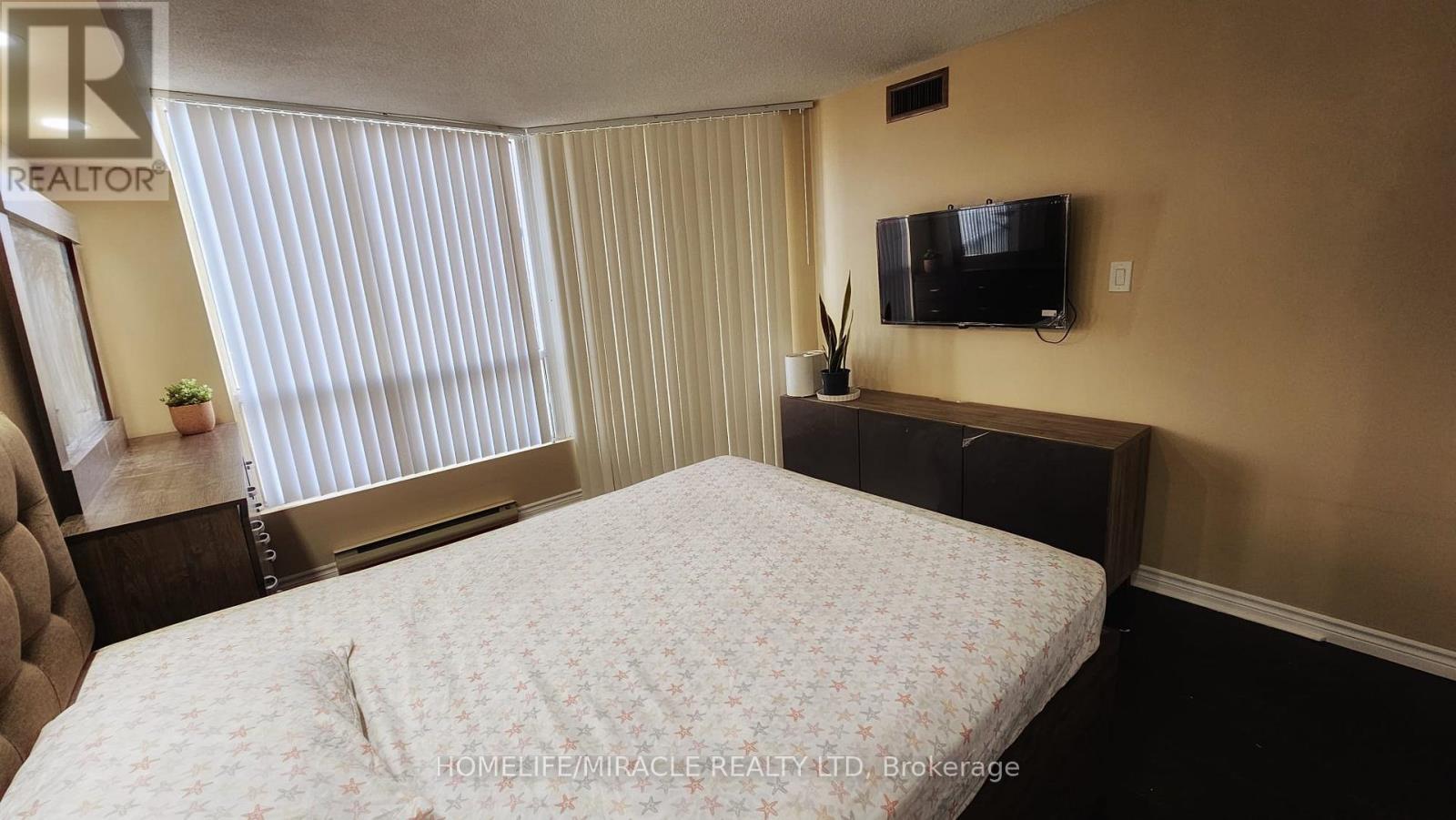 1805 - 4460 Tucana Crescent, Mississauga (City Centre), Ontario  L6S 3H8 - Photo 13 - W12343198